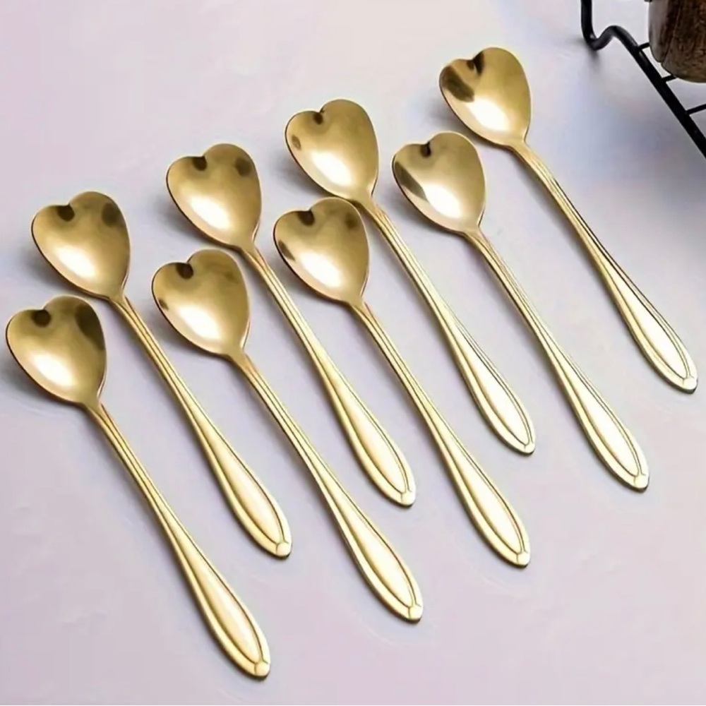 🆕 Heart shaped spoon set (set of 8-Gold)